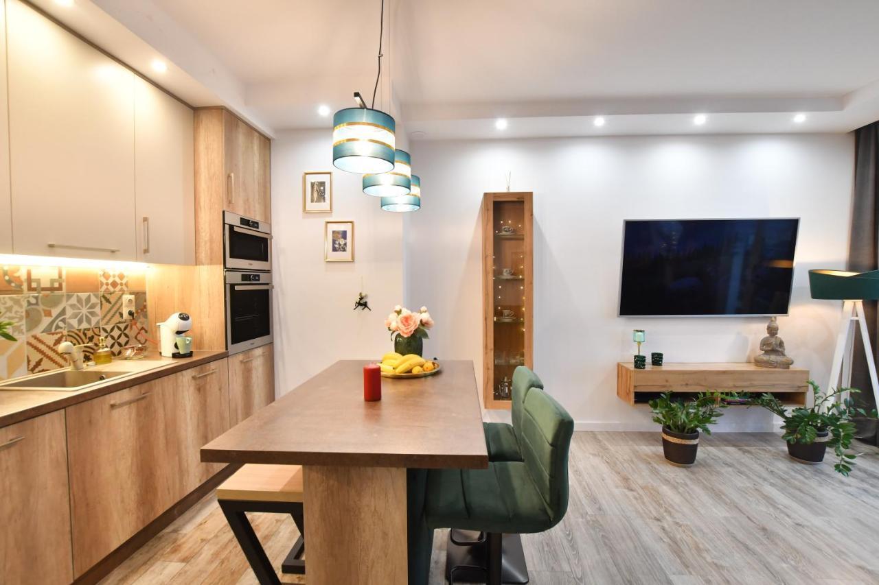 Green Penthouse Grudziadz Bagian luar foto